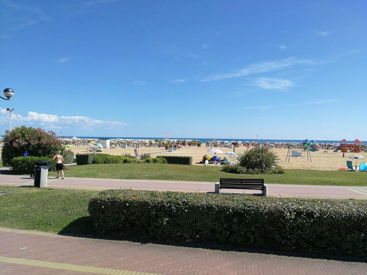 Condominio Simma 2 Bibione Exterior foto